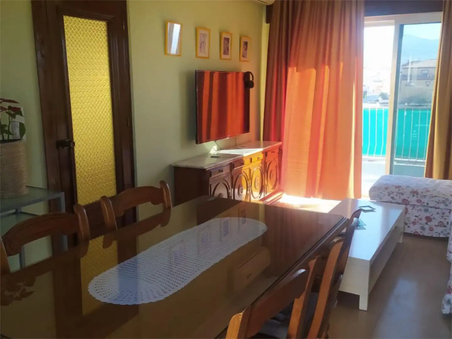 Piso de alquiler en Avenida del Sol, 10, Huétor Vega Comedor de Piso de alquiler en Huétor Vega con Aire acondicionado, Calefacción y Jardín privado