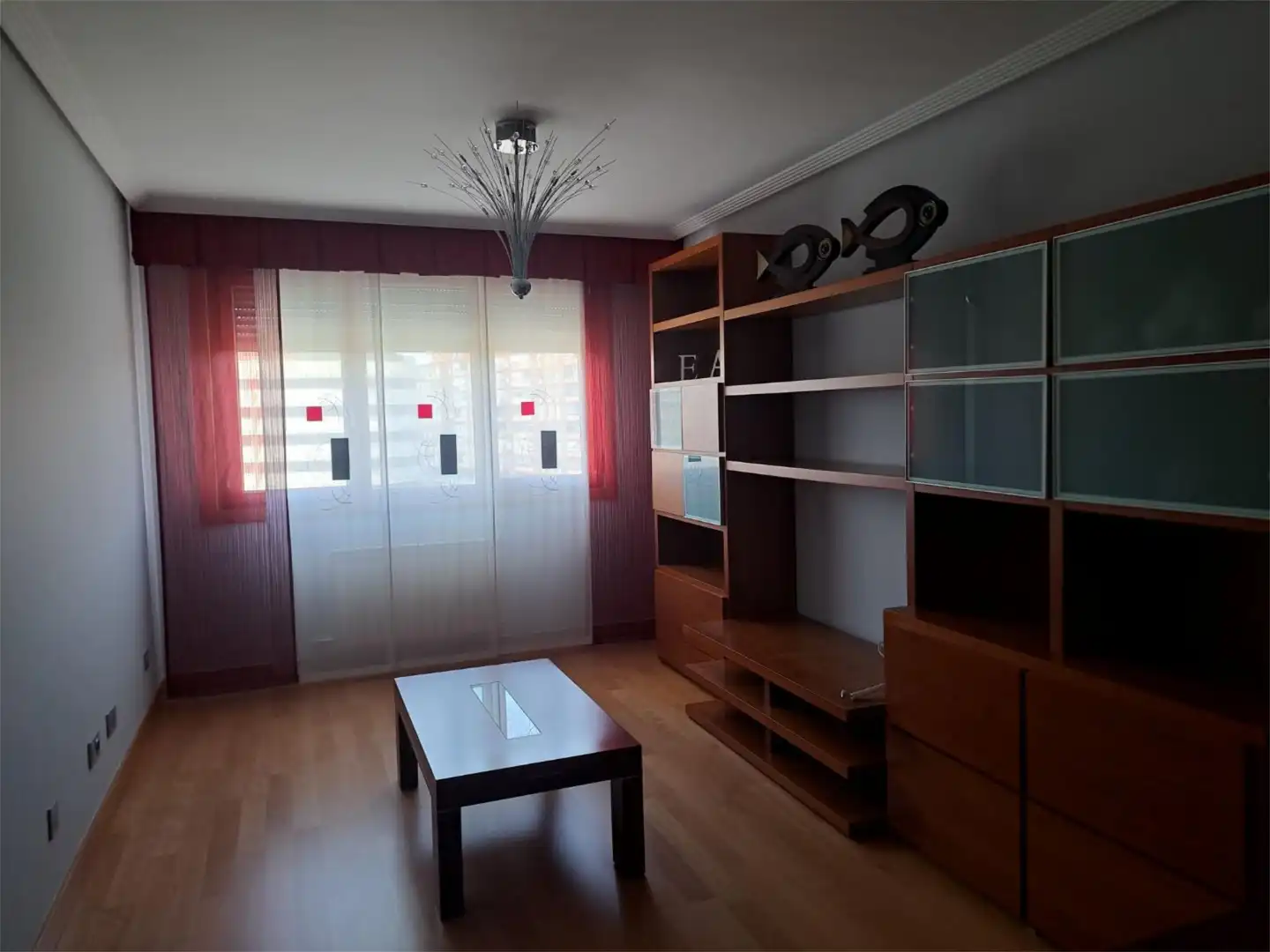 Living room of Flat for rent in Valladolid  with Heating, Swimming Pool and Community parking