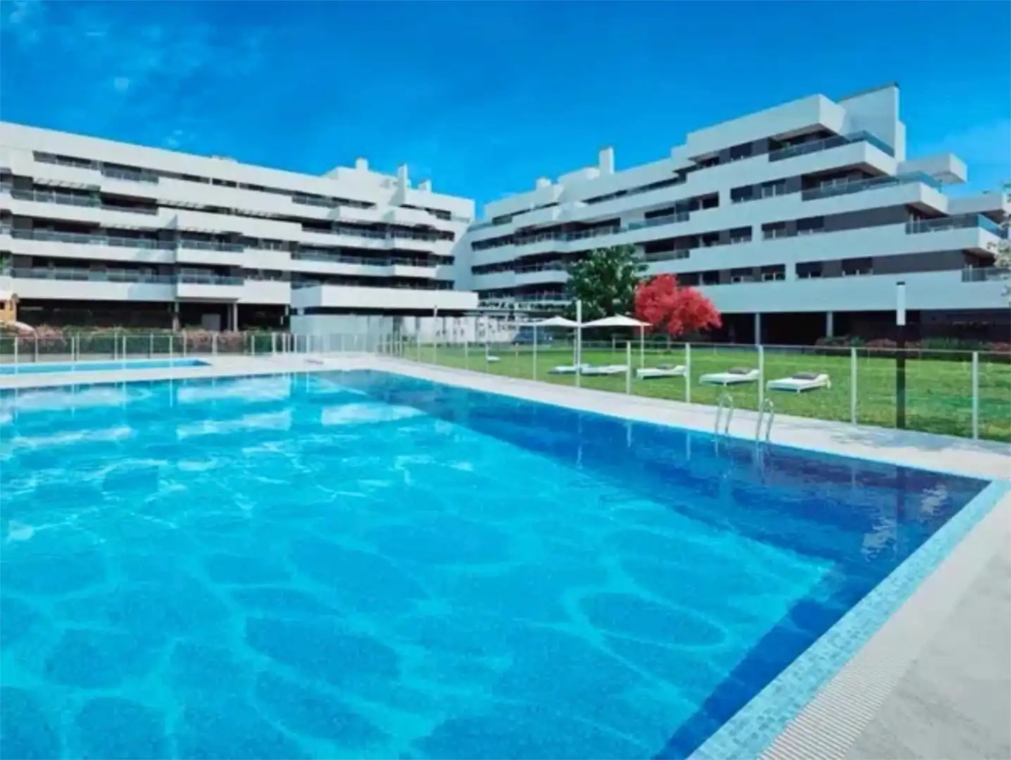 Piscina de Pis en venda en Alcalá de Henares amb Aire condicionat, Terrassa i Piscina