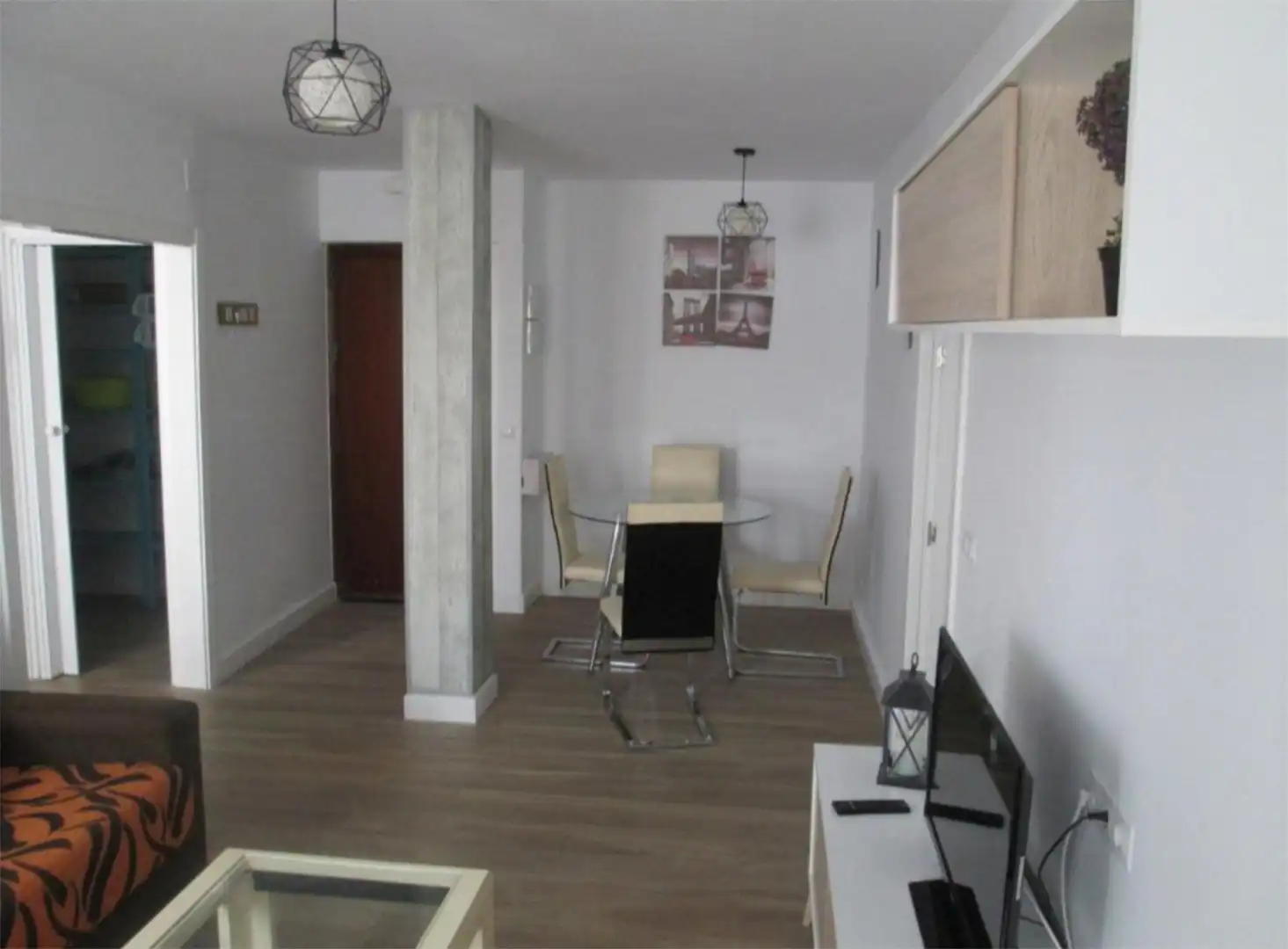 Flat for rent in Calle San Antón, 10, Reyes Dining room of Flat for rent in Parla with Air Conditioner, Storage room and Furnished