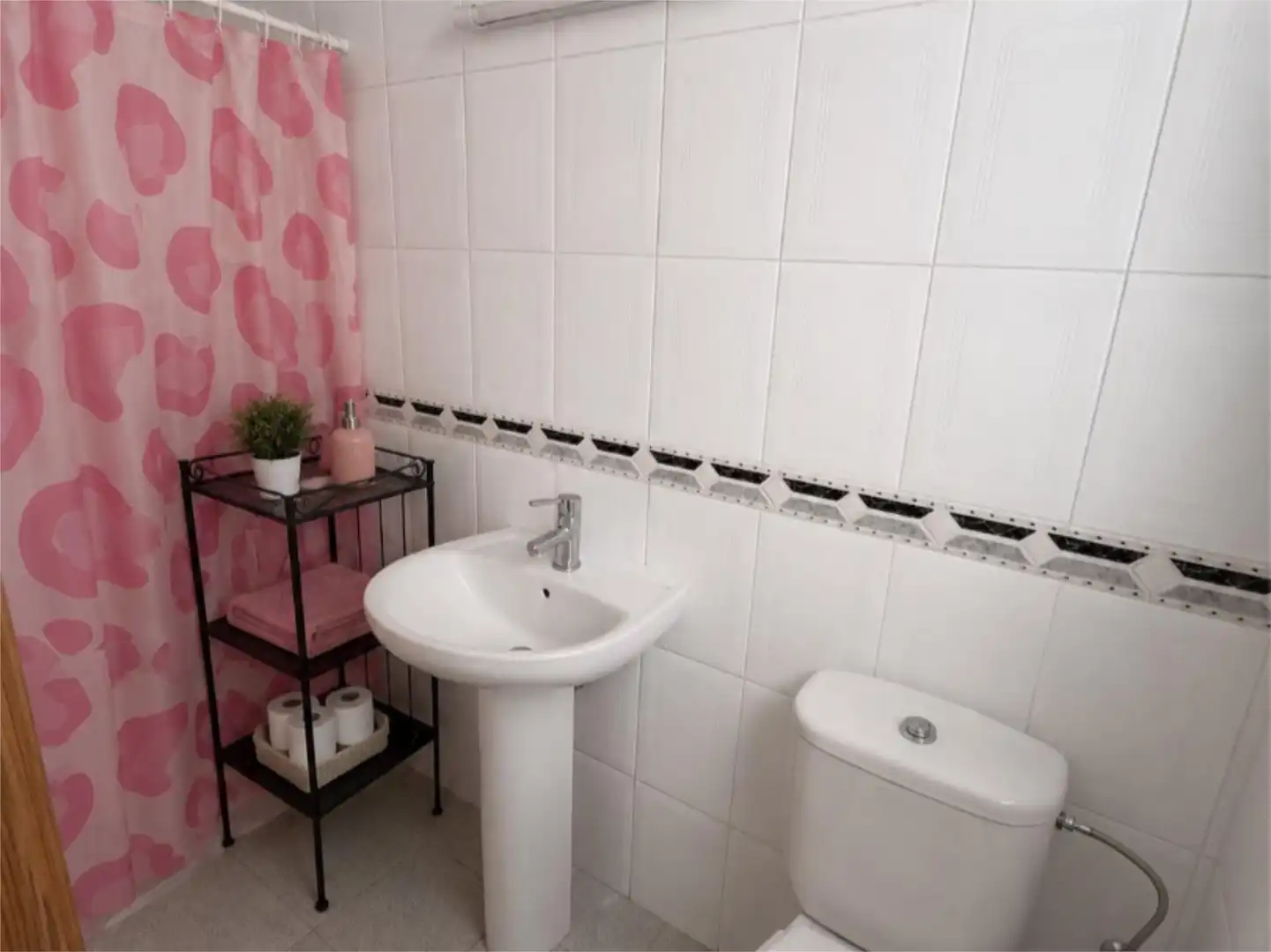 Bathroom of Detached homes for sale in Puerto de la Cruz