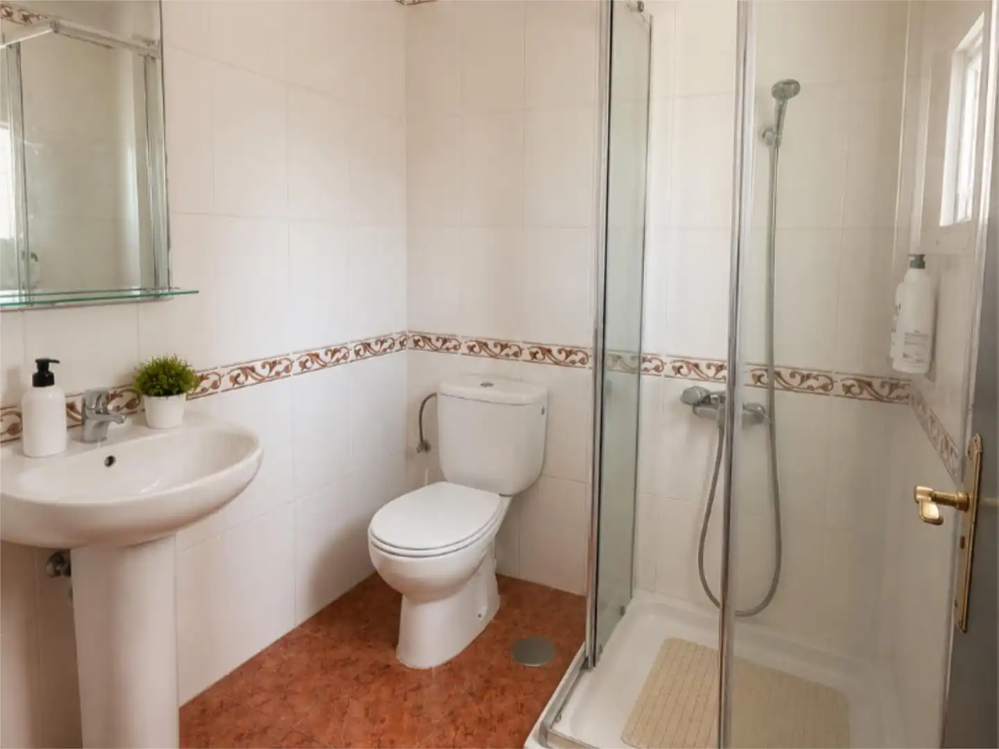 Bathroom of Detached homes for sale in Puerto de la Cruz