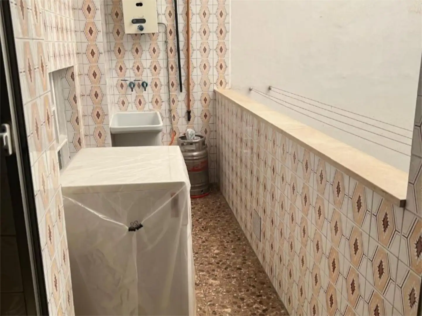 Pis en venda a Avenida País Valenciano, 37, Albatera Bany de Pis en venda en Albatera amb Balcó