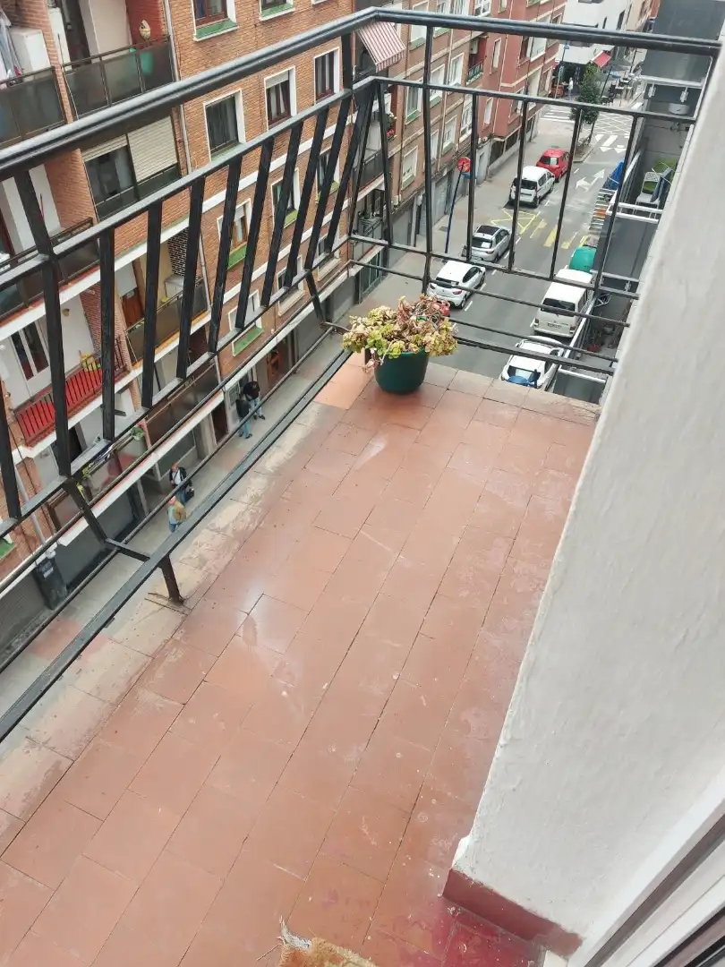 Wohnung zum Verkauf in Valentin de Berriotxoa Kalea, 2, Centro Terrasse von Wohnung zum Verkauf in Portugalete mit Balkon