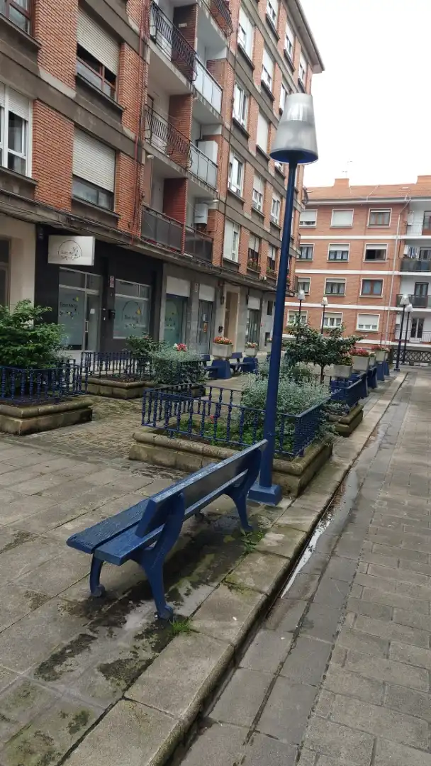 Wohnung zum Verkauf in Valentin de Berriotxoa Kalea, 2, Centro Außenansicht von Wohnung zum Verkauf in Portugalete mit Balkon