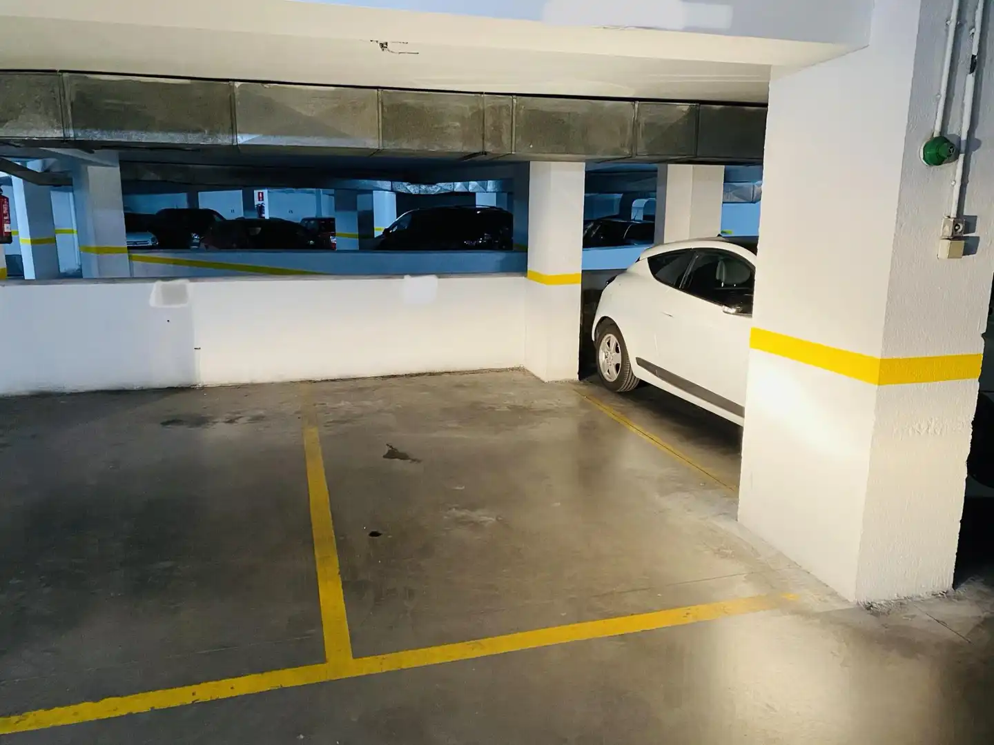 Garaje de alquiler en Avenida de Córdoba, 15, Almendrales Parking de Garaje de alquiler en Madrid