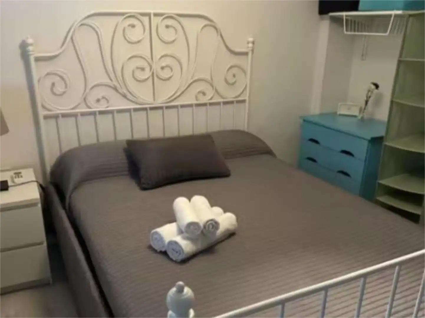 Flat for sale in Calle Medina y Galnares, 2, San Jerónimo - La Bachillera Bedroom of Flat for sale in Sevilla Capital with Air Conditioner and Balcony