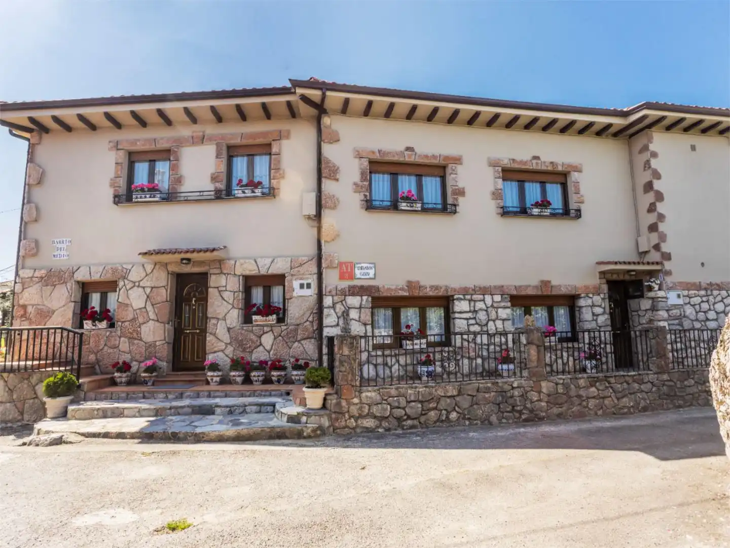 Flat for sale in Camino de Celorio a Barro, 1, Celorio - Poó - Parres Exterior view of Flat for sale in Llanes with Heating, Private garden and Furnished