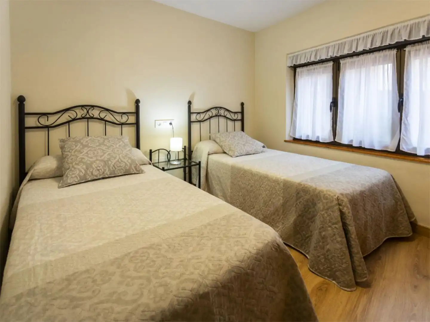 Flat for sale in Camino de Celorio a Barro, 1, Celorio - Poó - Parres Bedroom of Flat for sale in Llanes with Heating, Private garden and Furnished