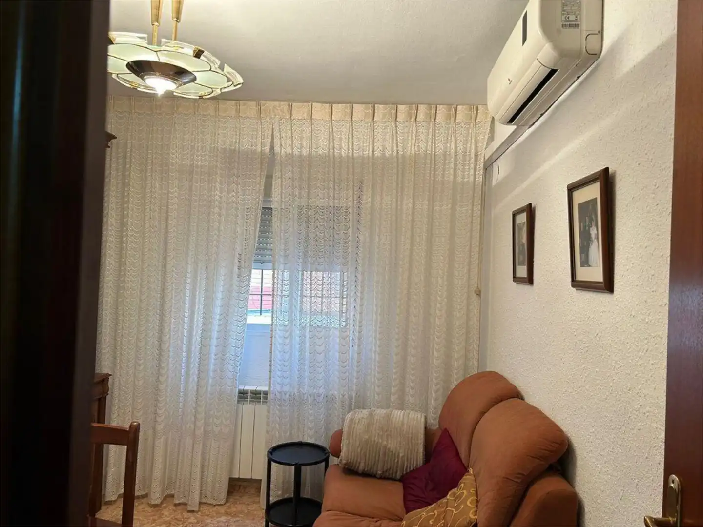 Flat for sale in Calle del Río Ésera, 2, La Almozara Living room of Flat for sale in Zaragoza with Air Conditioner, Heating and Furnished