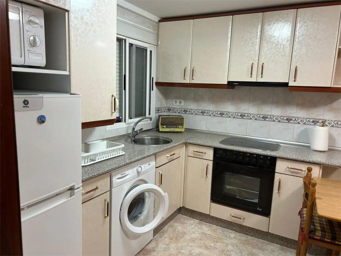 Flat for sale in Calle del Río Ésera, 2, La Almozara Kitchen of Flat for sale in Zaragoza with Air Conditioner, Heating and Furnished