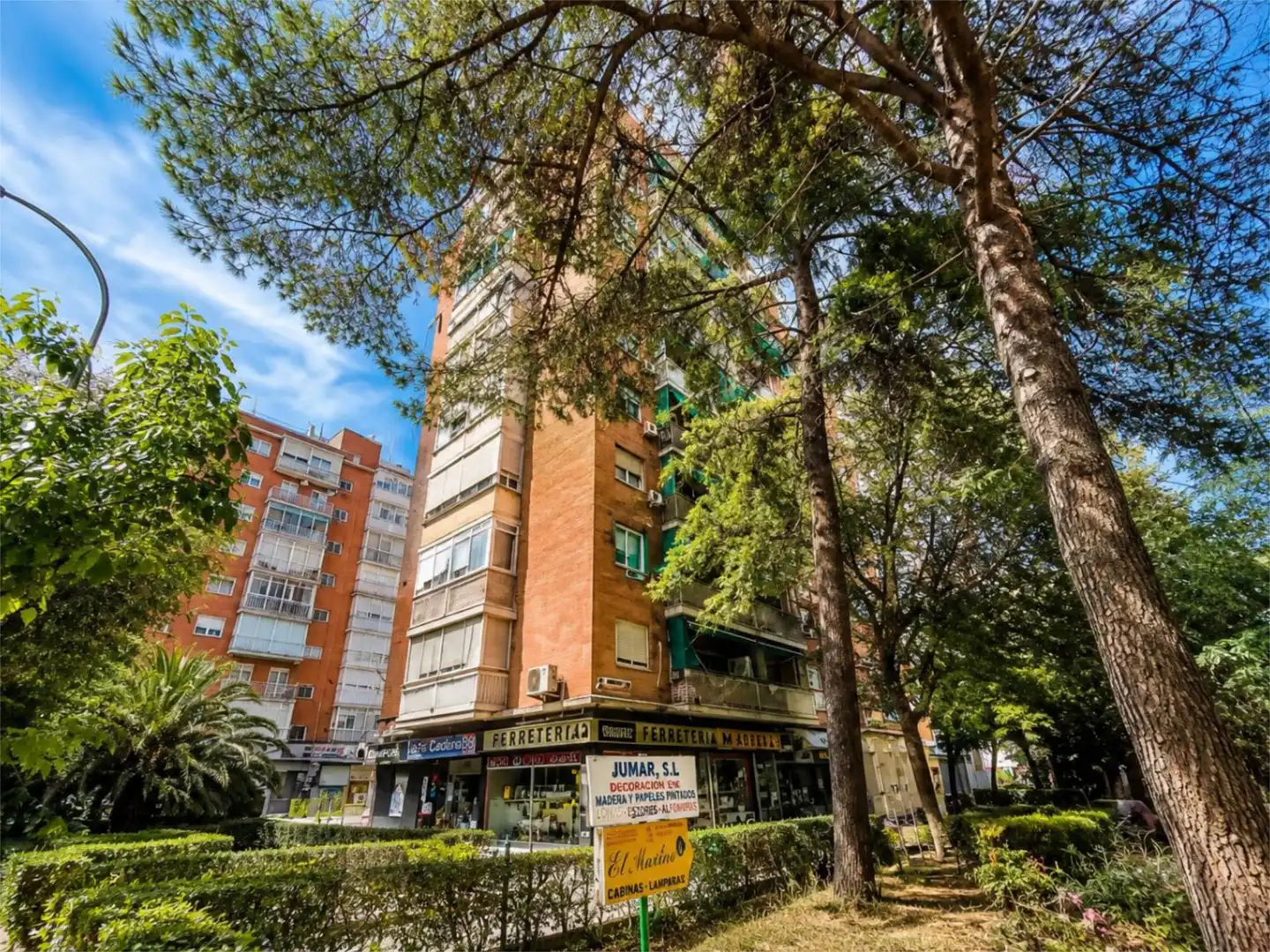 Vista exterior de Piso en venta en Madrid con Calefacción, Terraza y Videoportero