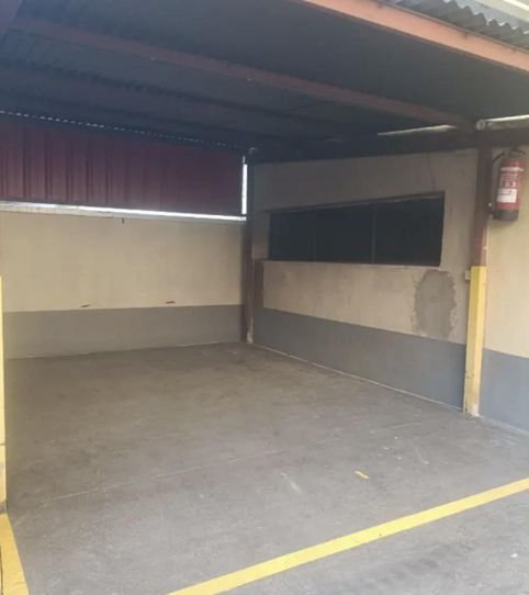 Garaje de alquiler en Calle Caballero de la Rosa, 19, San Millán - Ayuntamiento, Logroño - imagen 2 Foto 2 de Garaje de alquiler en Calle Caballero de la Rosa, 19, San Millán - Ayuntamiento, Logroño