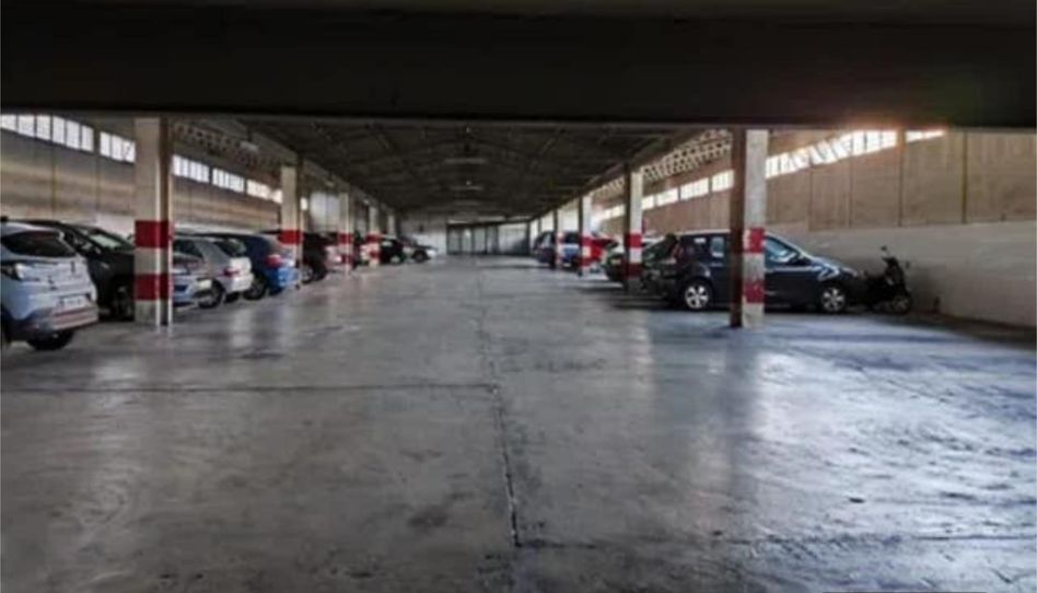 Garage for rent in Les Tendetes - Avenida Burjassot, Valencia Capital - image 1 Photo 1 of Garage for rent in Les Tendetes - Avenida Burjassot, Valencia Capital
