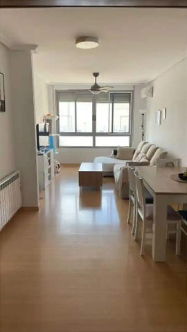 Piso de alquiler en Avenida Elvas Sala de estar de Piso de alquiler en Badajoz con Calefacción, Terraza y Trastero