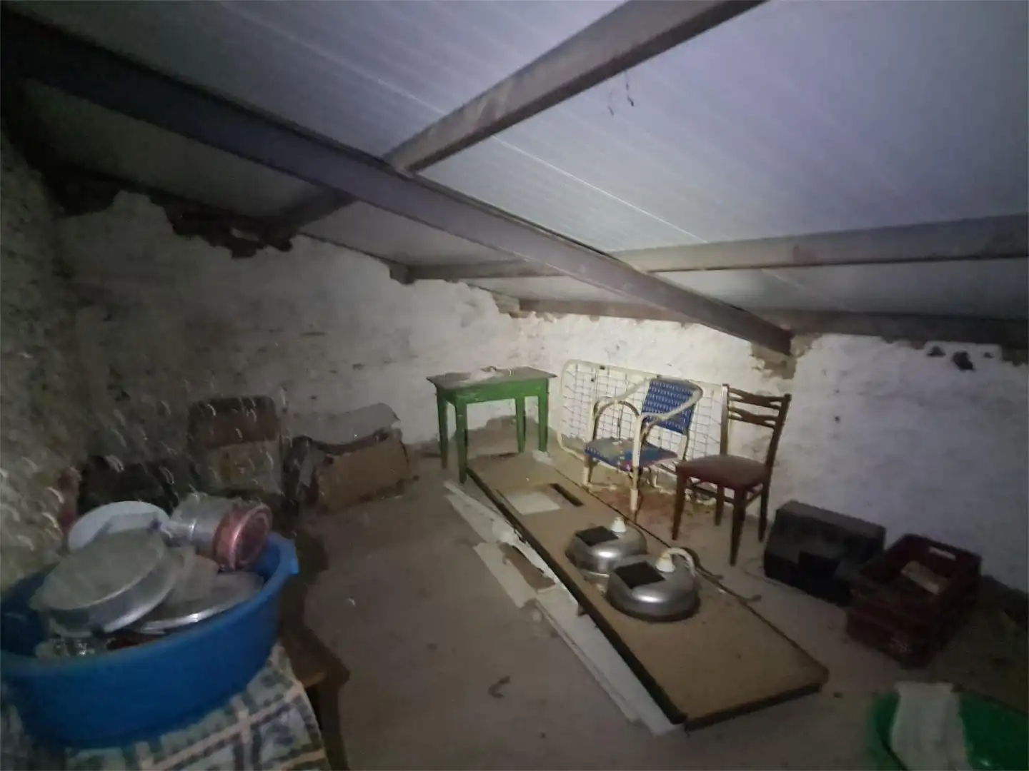Wohnung zum Verkauf in Valencia de Alcántara mit Privatgarten, Abstellraum und Möbliert