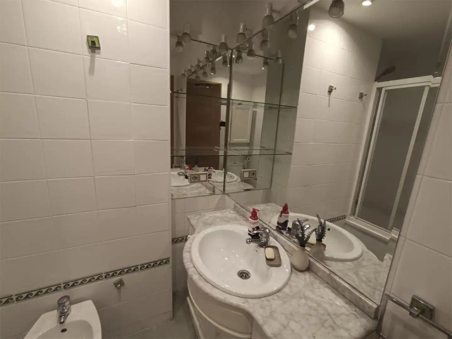 Flat for sale in Calle de Juan II, 11, San José - Buenos Aires Bathroom of Flat for sale in Pinto with Air Conditioner