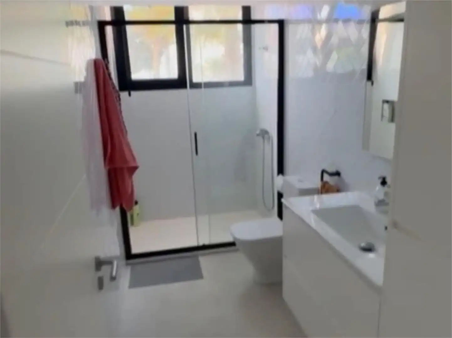 Apartamento de alquiler en Calle el Coronel, 8, Los Cristianos Baño de Apartamento de alquiler en Arona con Aire acondicionado, Piscina y Amueblado