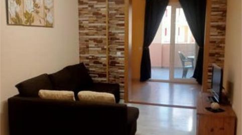 Foto 5 de Piso de alquiler en Puerto Deportivo, Fuengirola
