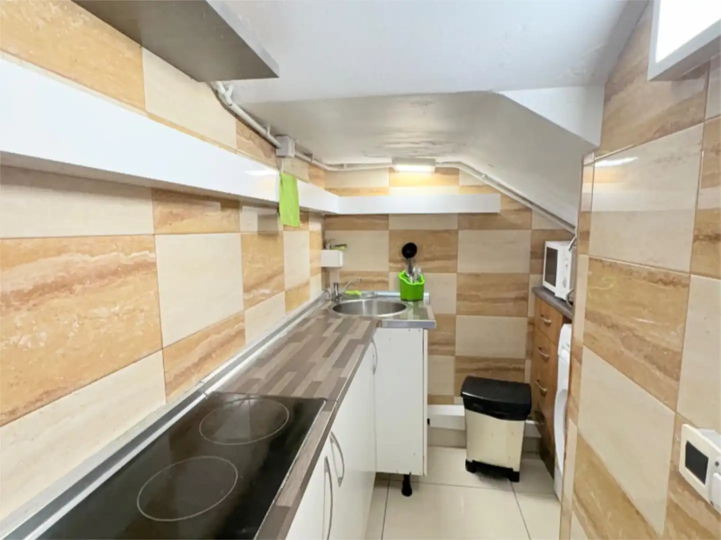 Estudio de alquiler en Calle Finlandia, 8, Los Cristianos Cocina de Estudio de alquiler en Arona con Amueblado
