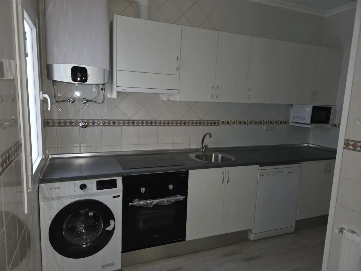 Habitación en Calle Doña Ana, 10, Campo de Criptana Cocina de Piso para compartir en Campo de Criptana con Aire acondicionado, Calefacción y Parquet