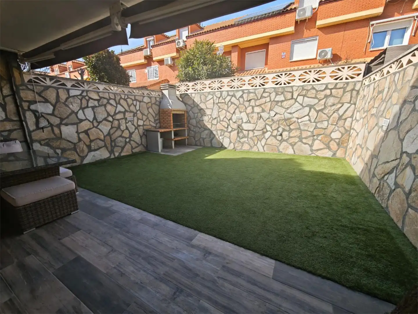 Detached homes for sale in Calle de Leonardo Torres Quevedo, 101, La Garena Terrace of Detached homes for sale in Alcalá de Henares with Air Conditioner, Heating and Private garden