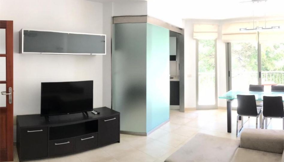 Flat for rent in Avenida de Veinticinco de Julio, 6, Duggi - Rambla - Los Hoteles, Santa Cruz de Tenerife Capital - image 1 Photo 1 of Flat for rent in Avenida de Veinticinco de Julio, 6, Duggi - Rambla - Los Hoteles, Santa Cruz de Tenerife Capital