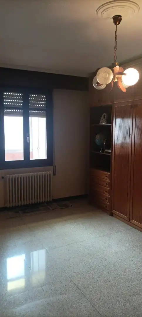 Wohnung zum Verkauf in Plaza Gutiérrez Semprún, 2, Delicias Schlafzimmer von Wohnung zum Verkauf in Valladolid mit Heizung, Terrasse und Möbliert
