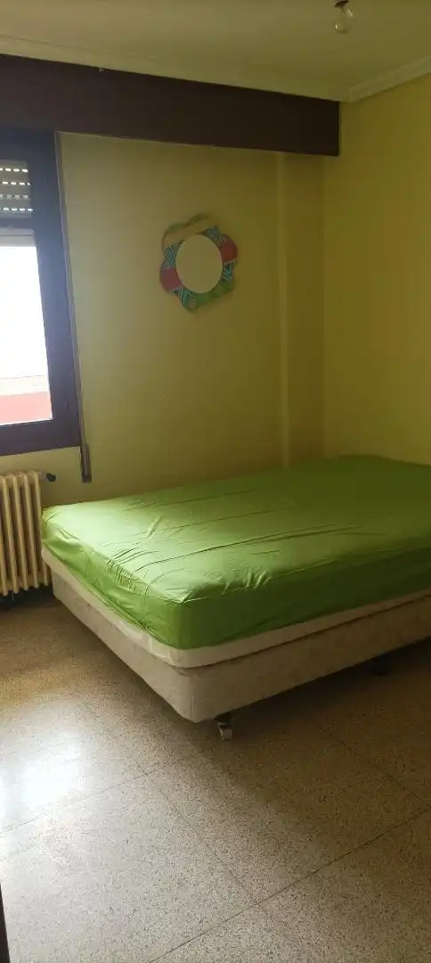 Wohnung zum Verkauf in Plaza Gutiérrez Semprún, 2, Delicias Schlafzimmer von Wohnung zum Verkauf in Valladolid mit Heizung, Terrasse und Möbliert