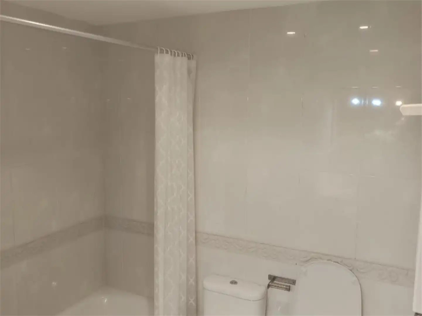 Wohnung zur Miete in Carrer de la Torreta, 1, Sant Pere de Ribes Badezimmer von Wohnung zur Miete in Sant Pere de Ribes mit Klimaanlage und Terrasse