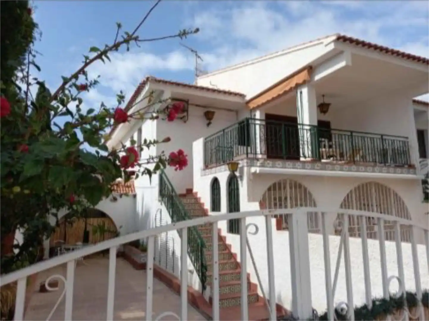 Außenansicht von Einfamilien-Reihenhaus zum Verkauf in Mazarrón mit Klimaanlage, Terrasse und Balkon