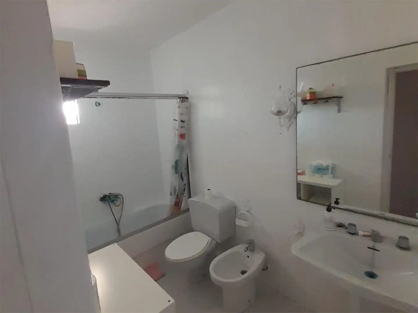 Badezimmer von Einfamilien-Reihenhaus zum Verkauf in Mazarrón mit Klimaanlage, Heizung und Privatgarten