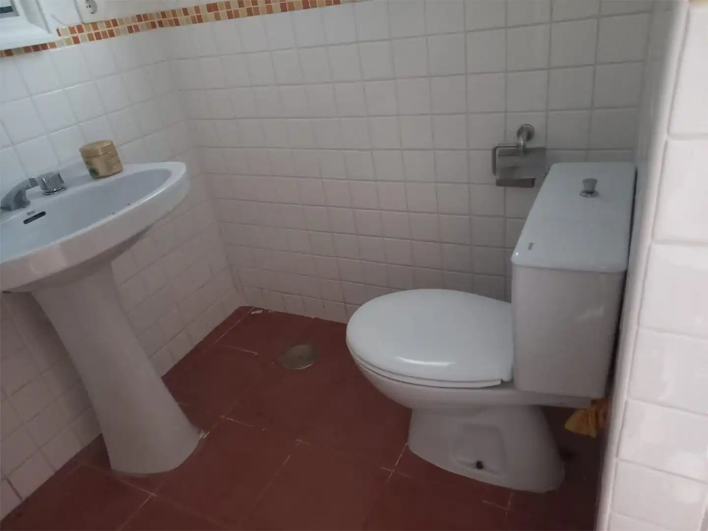 Badezimmer von Einfamilien-Reihenhaus zum Verkauf in Mazarrón mit Klimaanlage, Heizung und Privatgarten