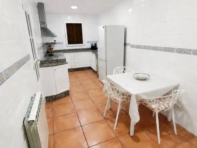 Casa adosada en venta en Carrer Sant Antoni Abat, 8, Consell Cocina de Casa adosada en venta en Consell con Aire acondicionado, Terraza y Balcón