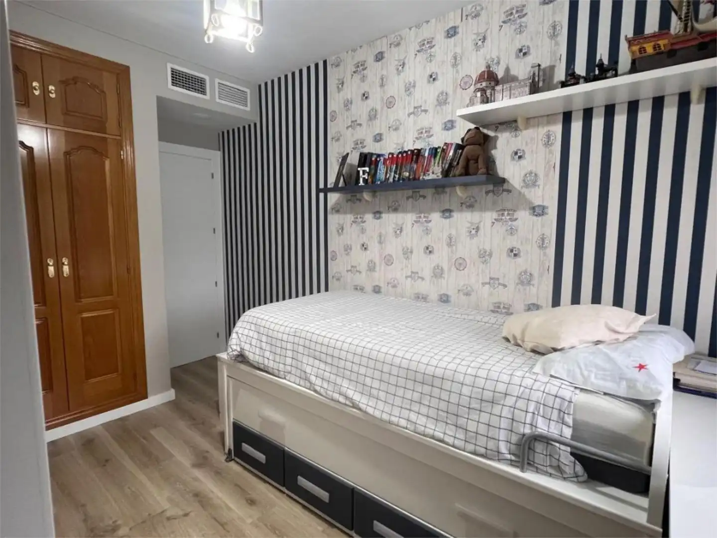 Bedroom of Flat for sale in Lucena  with Air Conditioner, Terrace and Swimming Pool