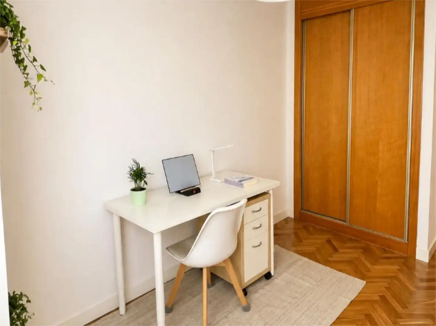Piso en venta en Calle de Francisco Largo Caballero, 58, Norte Habitación de Piso en venta en Alcobendas con Terraza y Piscina