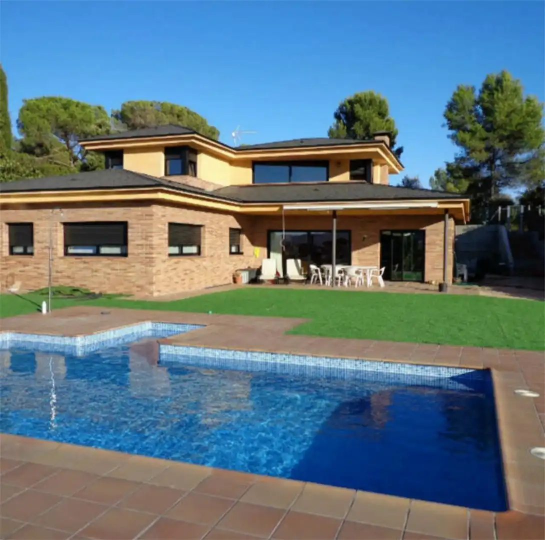 Haus oder Chalet zum Verkauf in Carrer D'ausiàs March, 7, Lliçà de Vall Garten von Haus oder Chalet zum Verkauf in Lliçà de Vall mit Klimaanlage, Terrasse und Schwimmbad