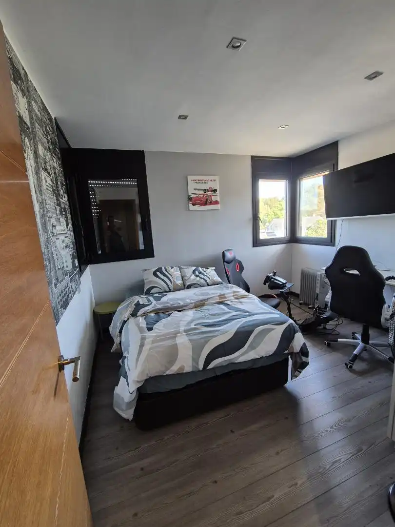 Houses for sale in Carrer D'ausiàs March, 7, Lliçà de Vall Bedroom of Houses for sale in Lliçà de Vall with Air Conditioner, Terrace and Swimming Pool