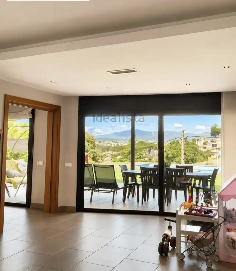 Houses for sale in Carrer D'ausiàs March, 7, Lliçà de Vall Terrace of Houses for sale in Lliçà de Vall with Air Conditioner, Terrace and Swimming Pool