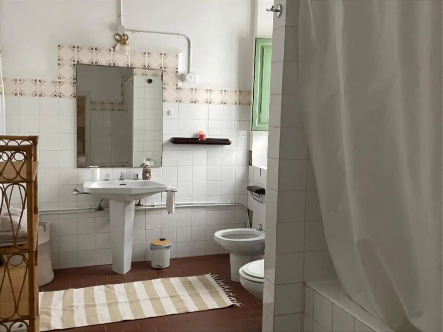 Room in Lugar I Pd 2, 789, Castalla Bathroom of Flat for share in Castalla with Heating and Furnished
