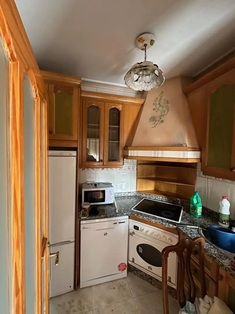 Cocina de Casa adosada de alquiler en Córdoba con Aire acondicionado, Calefacción y Jardín privado