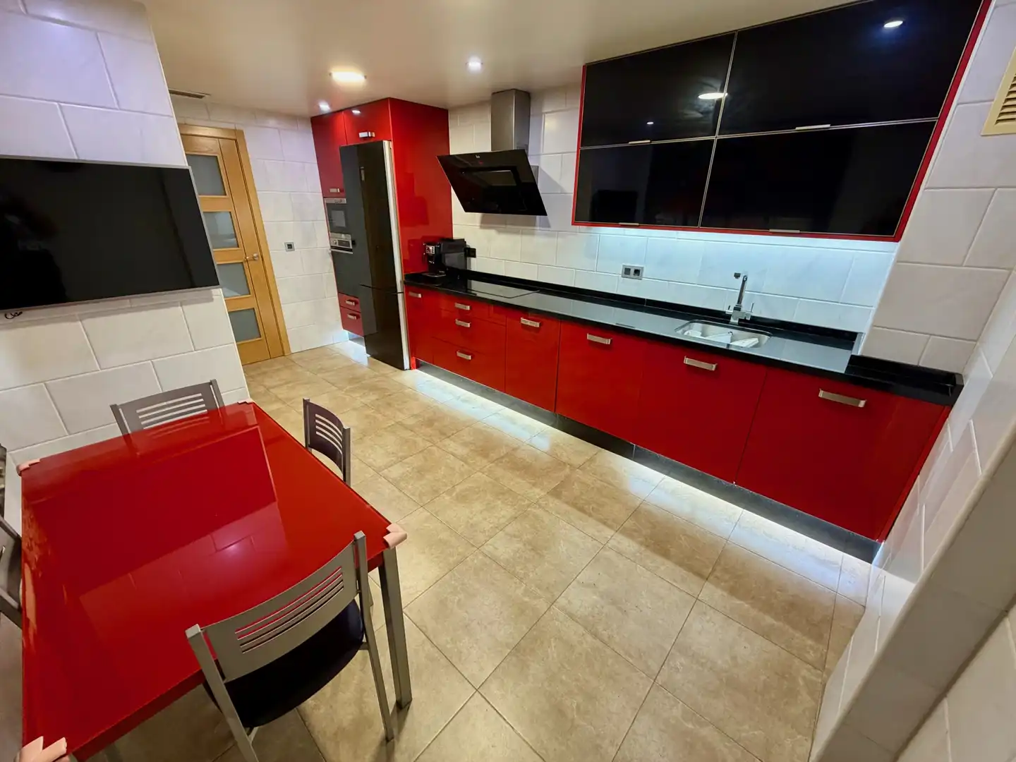 Flat for sale in Calle Sierra Espuña, 13, Sangonera la Verde Kitchen of Flat for sale in Murcia Capital with Air Conditioner, Swimming Pool and Balcony