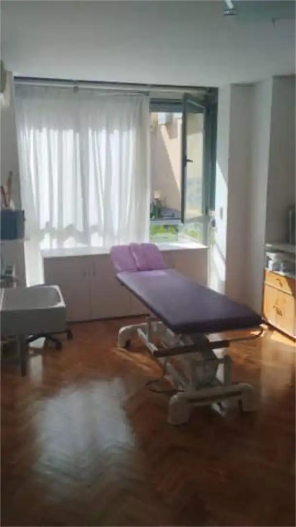 Büro zur Miete in Cuatro Caminos - Azca Schlafzimmer von Büro zur Miete in Madrid mit Klimaanlage