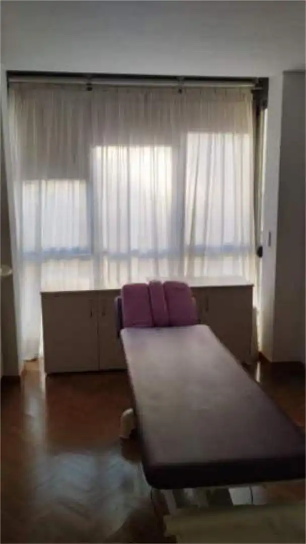 Büro zur Miete in Cuatro Caminos - Azca Schlafzimmer von Büro zur Miete in Madrid mit Klimaanlage