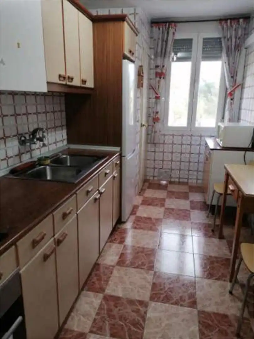 Piso de alquiler en Alameda