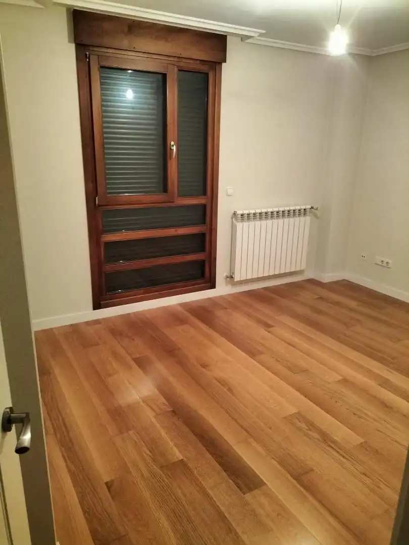 Habitación de Piso en venta en Soria Capital  con Calefacción, Parquet y Trastero