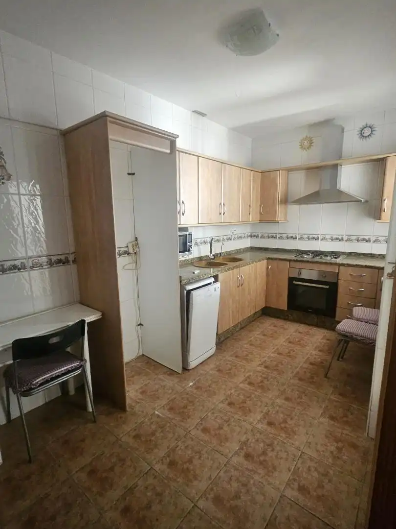 Kitchen of Duplexes for rent in Las Torres de Cotillas  with Air Conditioner, Oven and Microwave