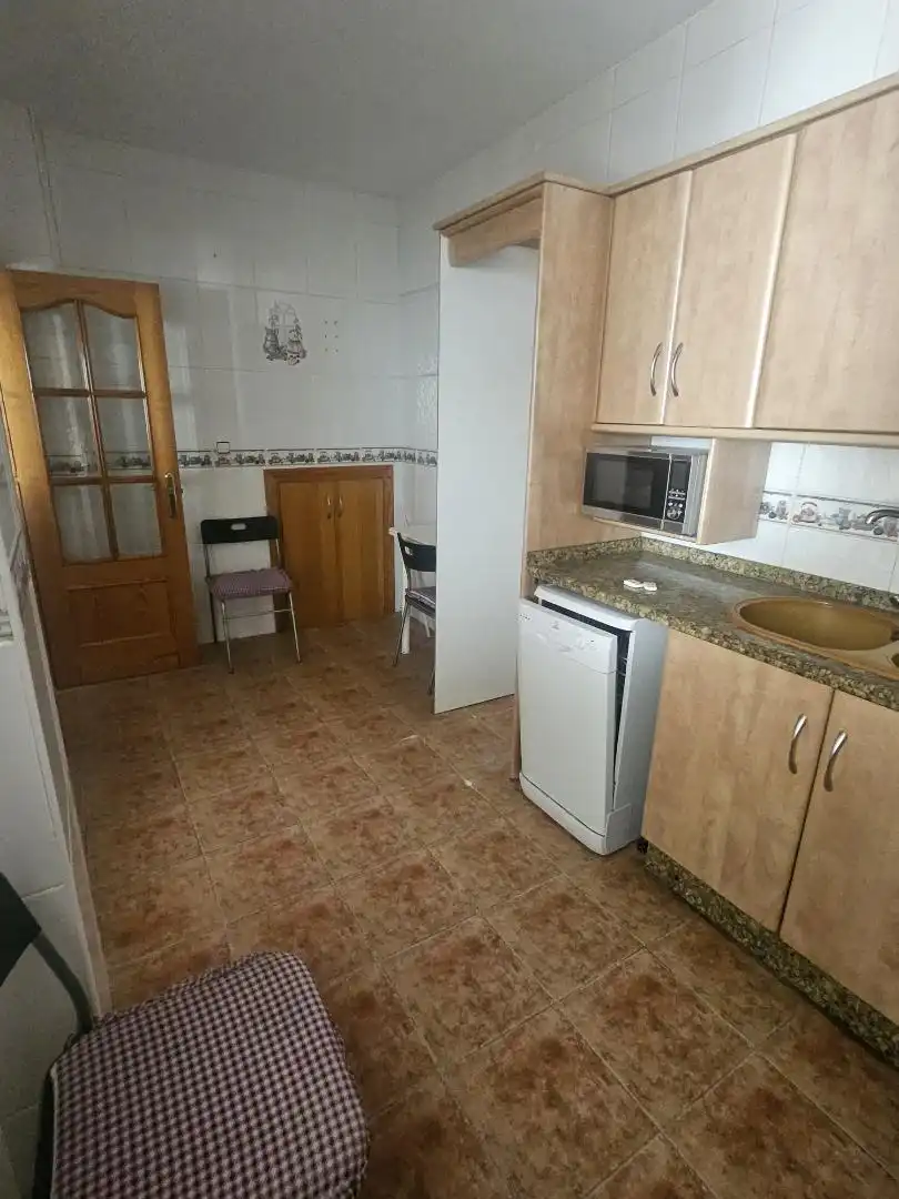 Kitchen of Duplexes for rent in Las Torres de Cotillas  with Air Conditioner, Oven and Microwave