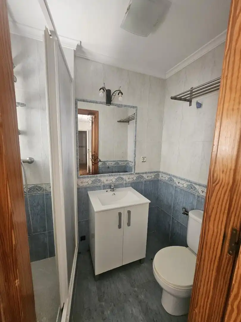 Bathroom of Duplexes for rent in Las Torres de Cotillas  with Air Conditioner, Oven and Microwave