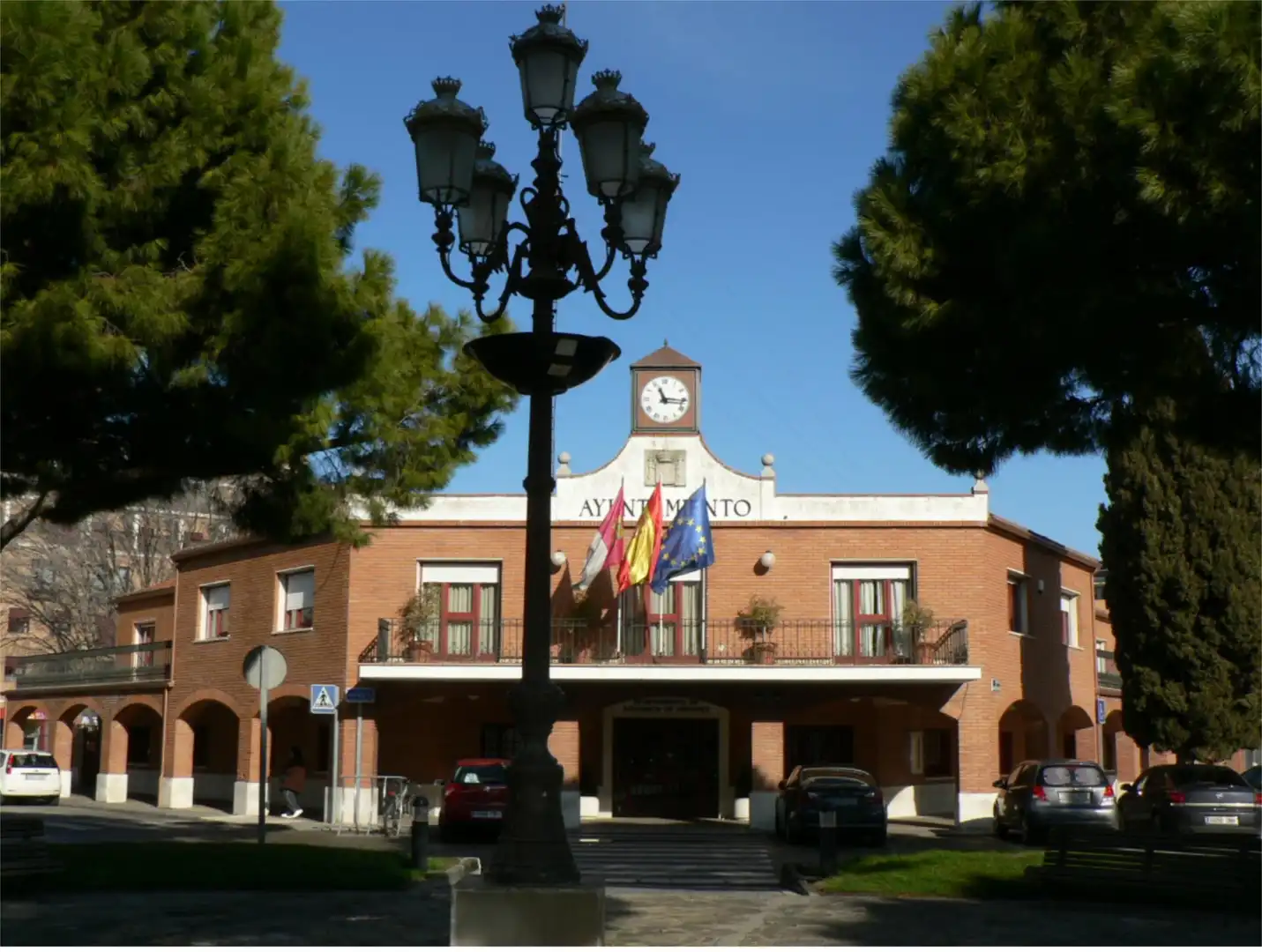 Außenansicht von Garage zum Verkauf in Azuqueca de Henares